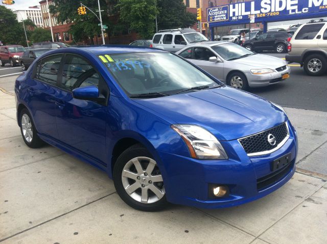 Nissan Sentra 2011 photo 2