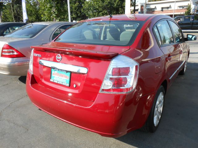 Nissan Sentra 2011 photo 1