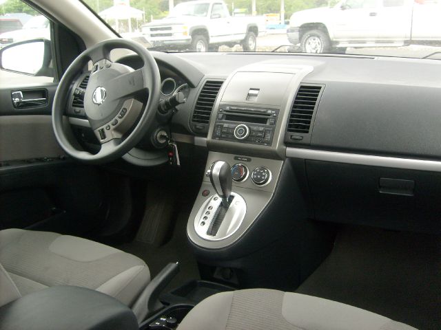 Nissan Sentra 2011 photo 7