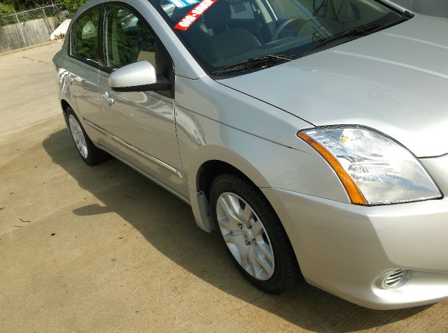 Nissan Sentra 2011 photo 4