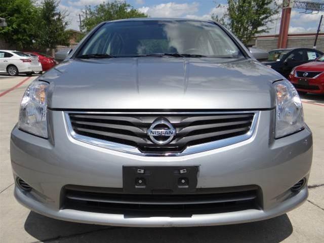 Nissan Sentra 2011 photo 1