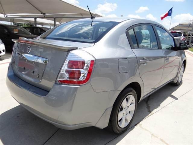 Nissan Sentra 2011 photo 3