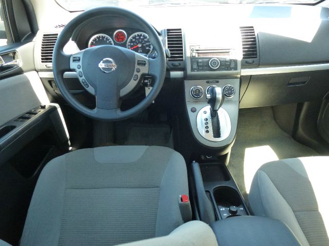 Nissan Sentra 2011 photo 4