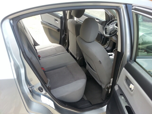 Nissan Sentra 2011 photo 11