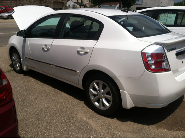 Nissan Sentra 2011 photo 3