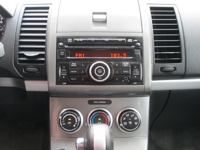 Nissan Sentra 2011 photo 1