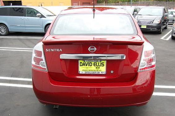 Nissan Sentra 2011 photo 4