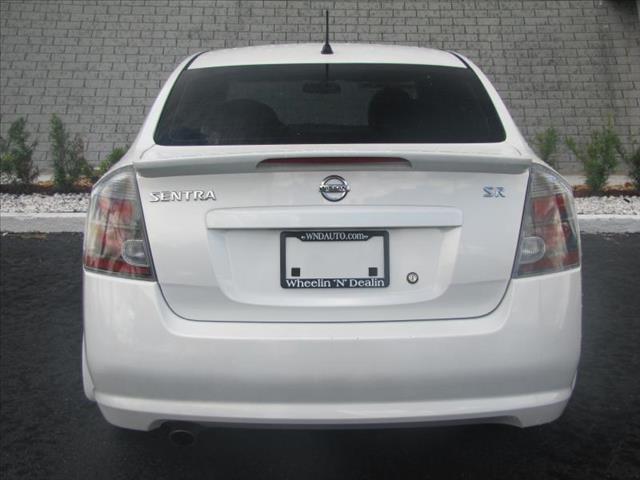 Nissan Sentra 2011 photo 0