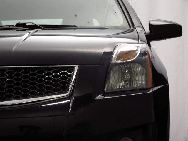 Nissan Sentra 2011 photo 2