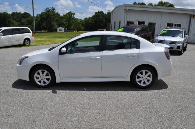 Nissan Sentra 4matic 4dr 3.5L AWD SUV Sedan