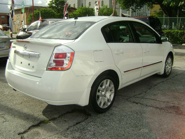 Nissan Sentra 2012 photo 3