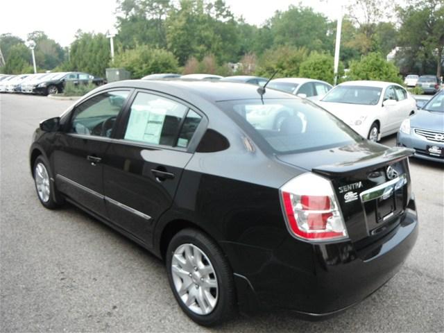 Nissan Sentra 2012 photo 2