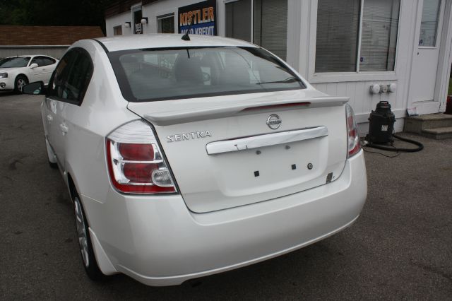 Nissan Sentra 2012 photo 14