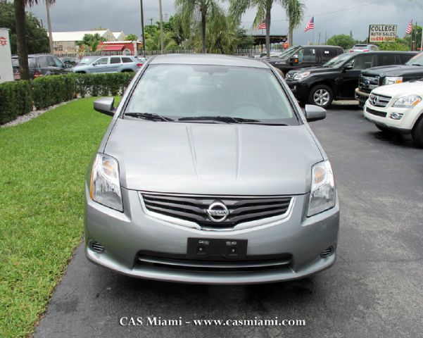 Nissan Sentra 2012 photo 1