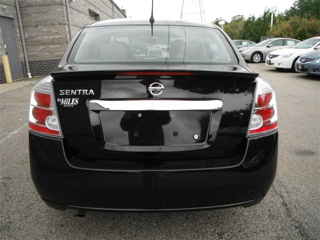 Nissan Sentra 2012 photo 3