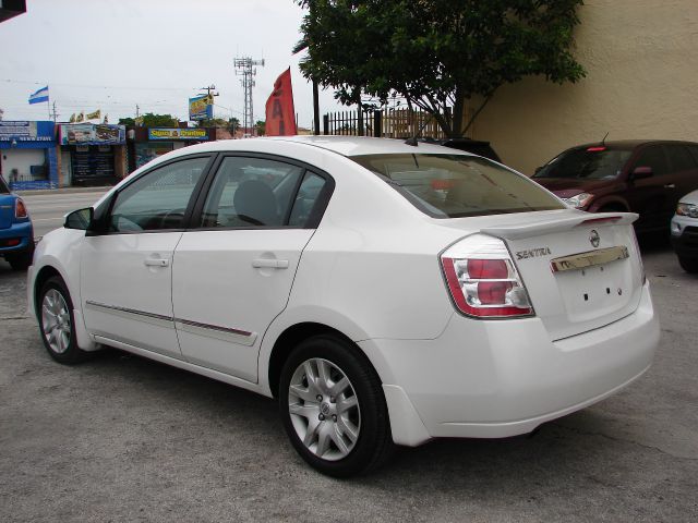 Nissan Sentra 2012 photo 3