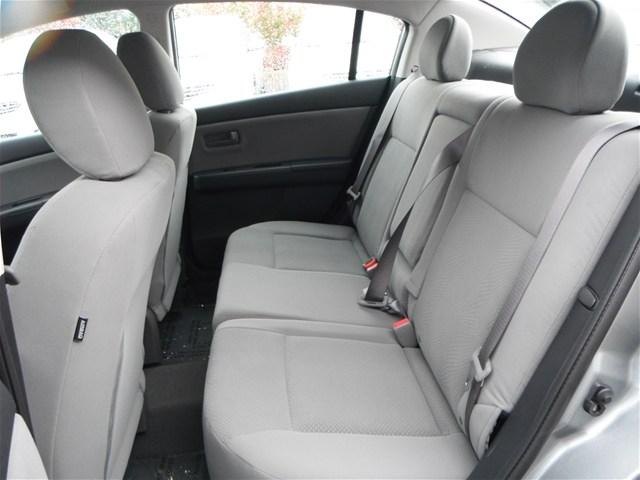 Nissan Sentra 2012 photo 5