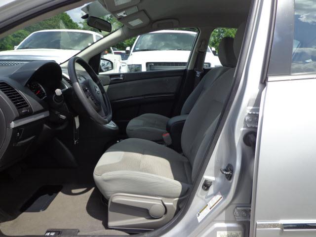 Nissan Sentra 2012 photo 4