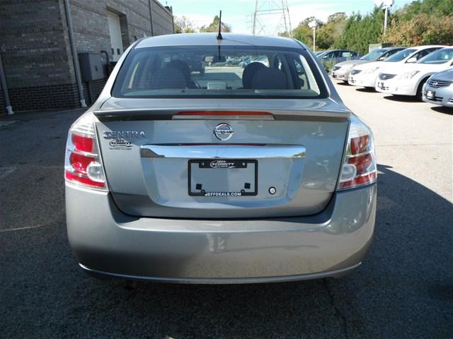 Nissan Sentra 2012 photo 3