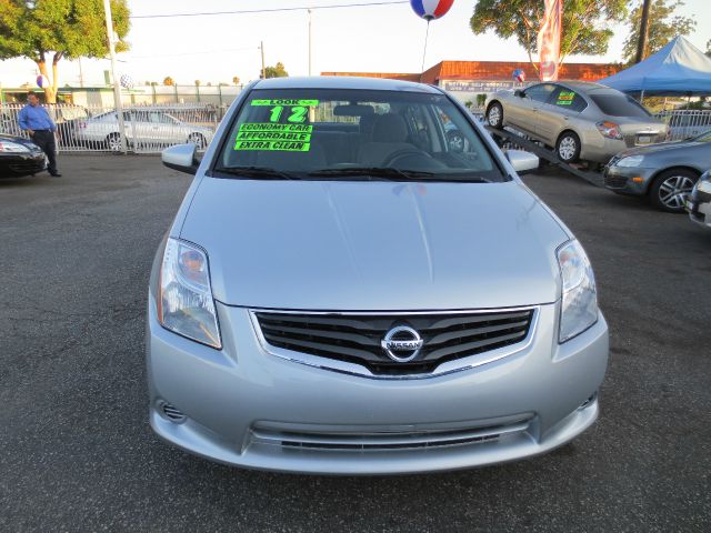 Nissan Sentra 2012 photo 1