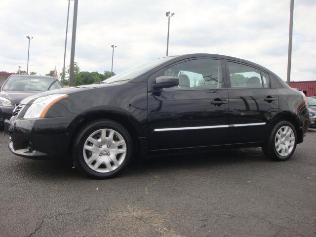 Nissan Sentra 2012 photo 1