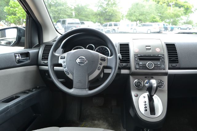 Nissan Sentra 2012 photo 9