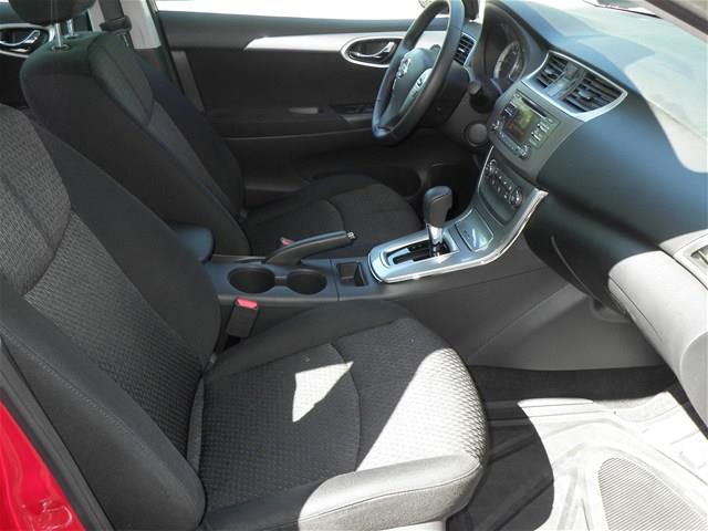 Nissan Sentra 2013 photo 12