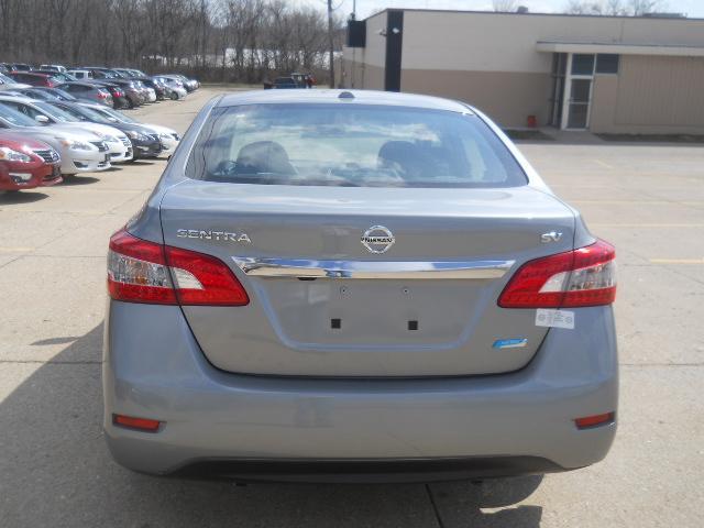 Nissan Sentra 2013 photo 6