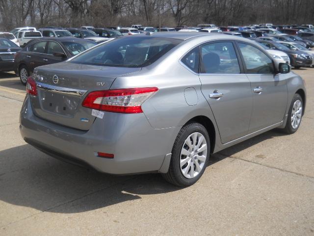 Nissan Sentra 2013 photo 7