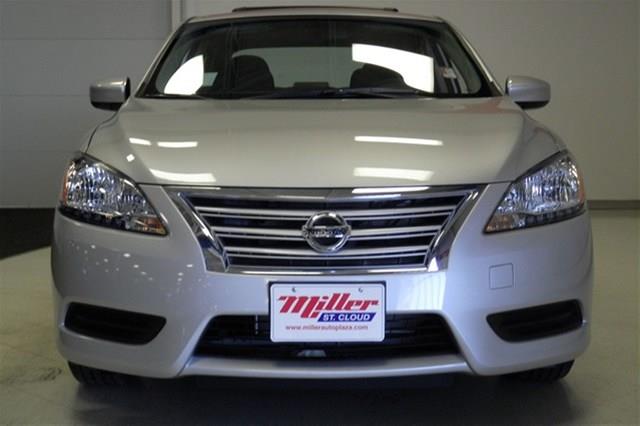 Nissan Sentra 2013 photo 10