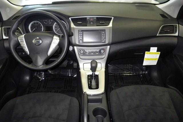 Nissan Sentra 2013 photo 5