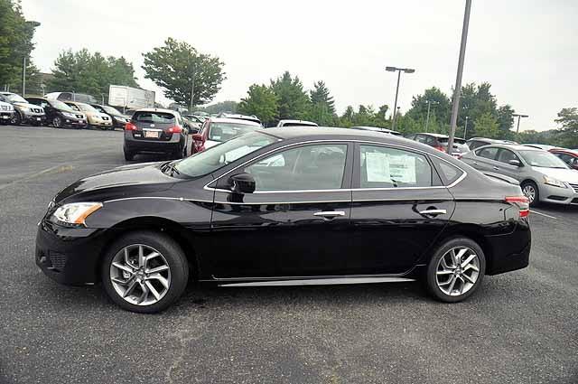 Nissan Sentra 2013 photo 1