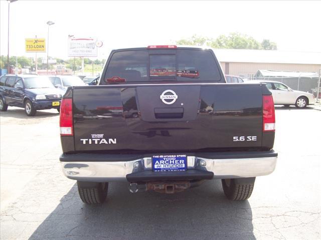 Nissan Titan SE Pickup Truck