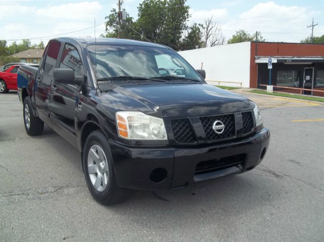 Nissan Titan 2004 photo 3