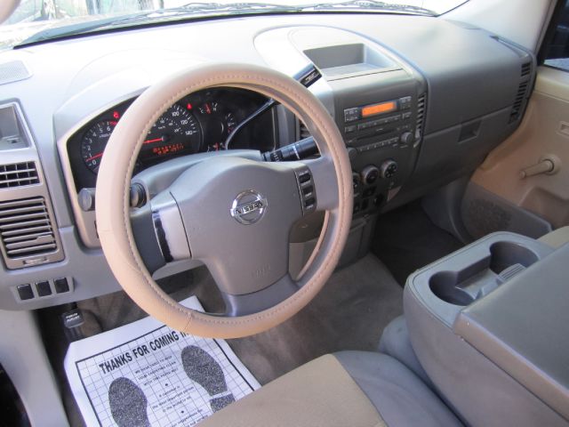 Nissan Titan 2004 photo 3