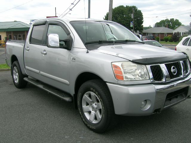 Nissan Titan 2004 photo 3