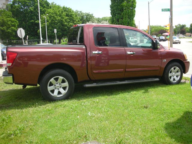 Nissan Titan 2004 photo 4