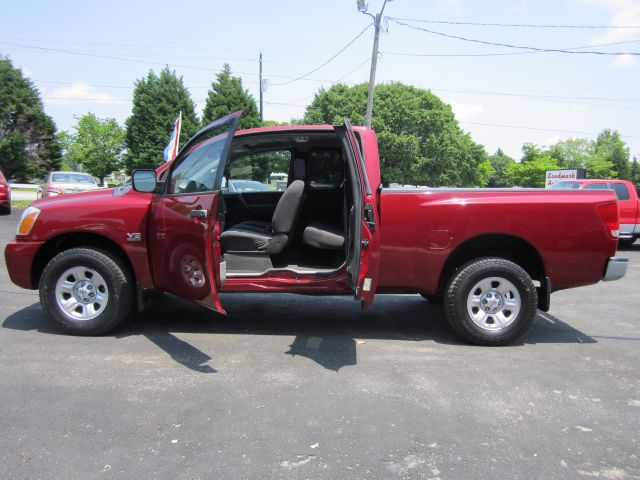 Nissan Titan 2004 photo 11