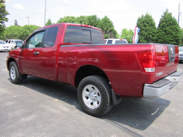 Nissan Titan 2004 photo 8