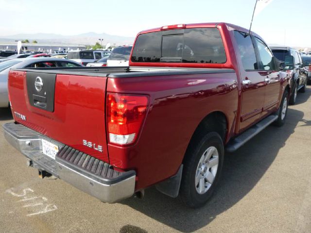 Nissan Titan 2004 photo 1