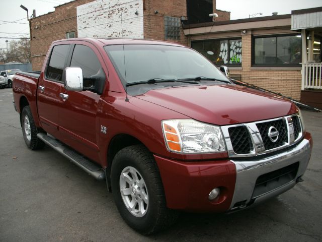 Nissan Titan 2004 photo 2