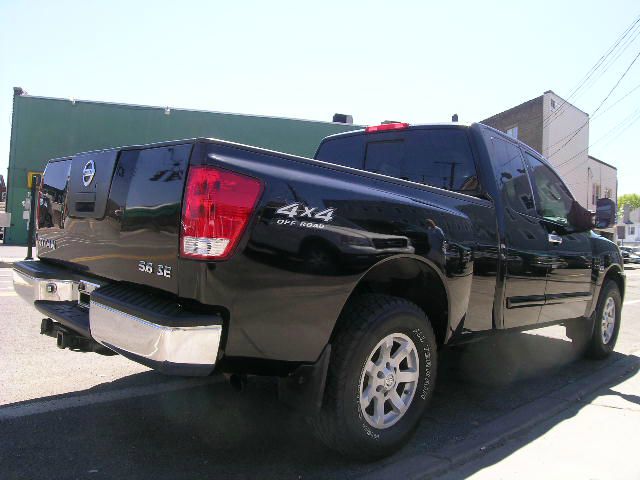 Nissan Titan 2004 photo 16