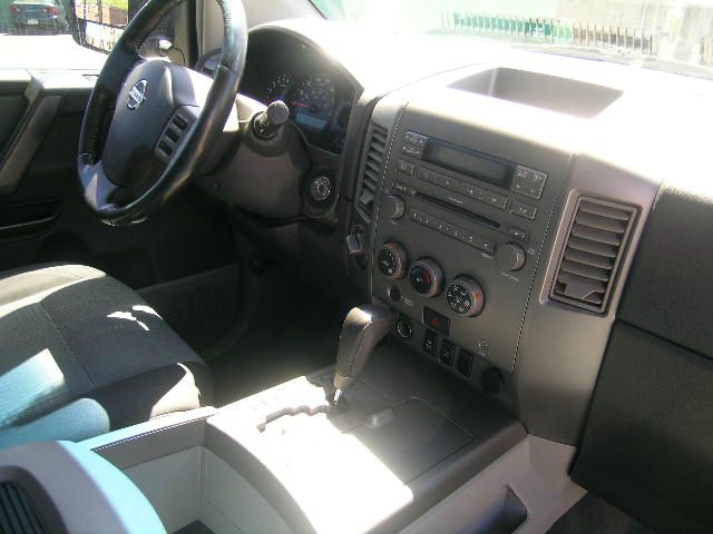 Nissan Titan 2004 photo 26