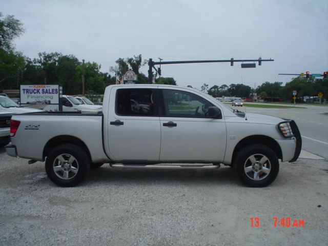 Nissan Titan 2004 photo 3