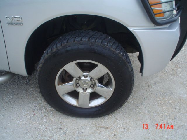 Nissan Titan 2004 photo 4