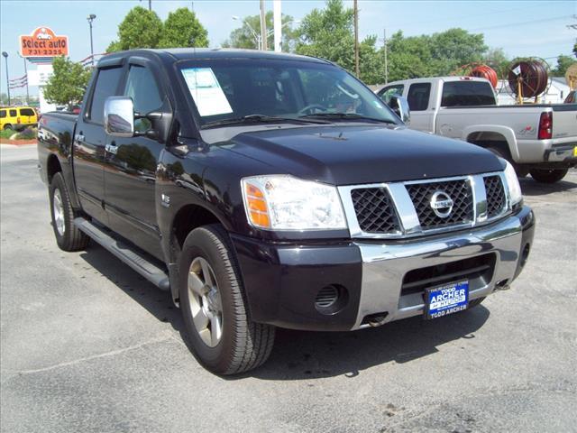 Nissan Titan 2004 photo 2