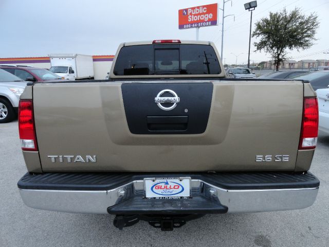 Nissan Titan 2004 photo 1