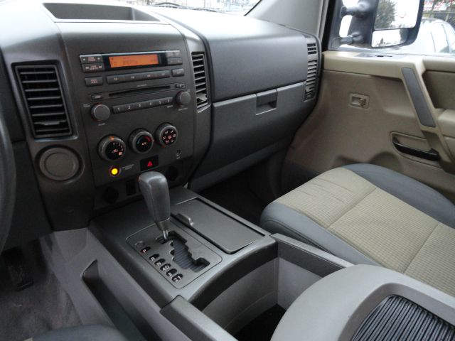 Nissan Titan 2004 photo 5