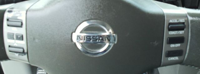 Nissan Titan 2004 photo 13