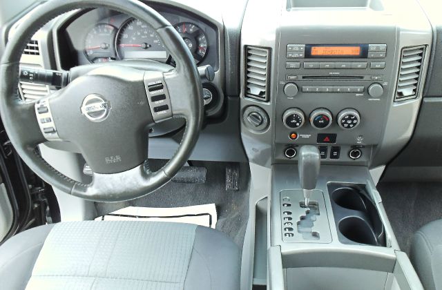 Nissan Titan 2004 photo 15